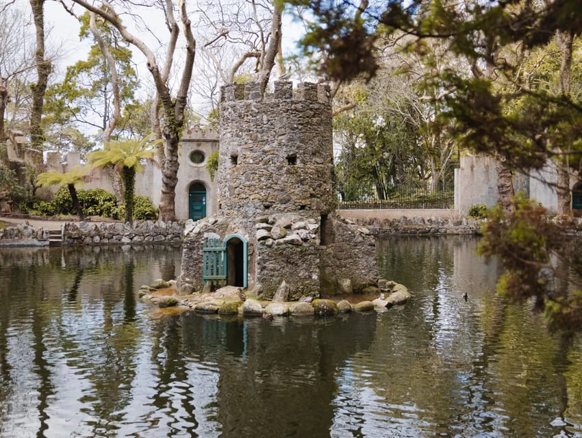 Lisbon: Sintra, Pena, Regaleira, Cabo da Roca & Cascais Tour - Cascais and a short seaside finish