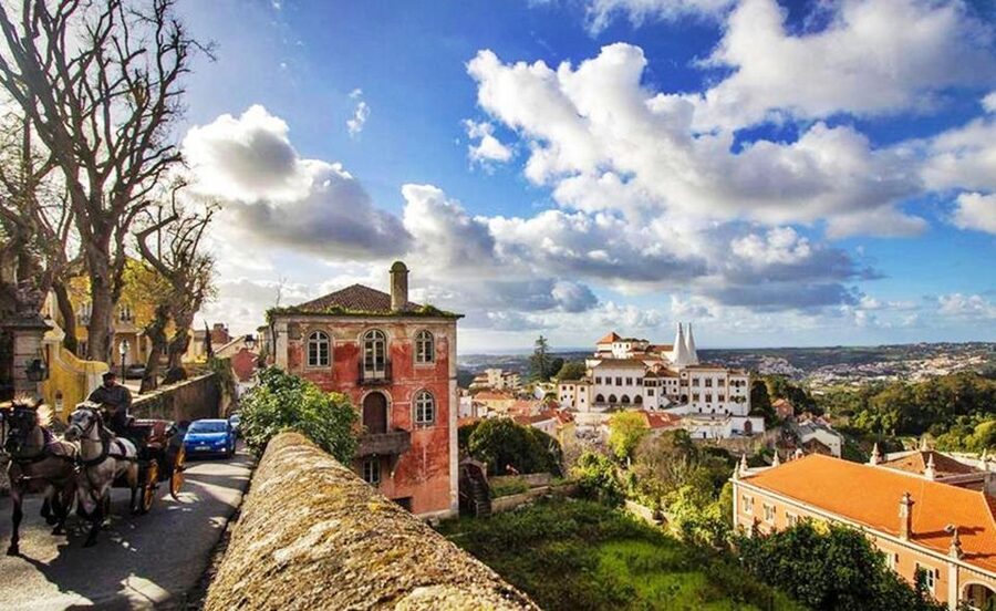 Lisbon: Sintra, Quinta da Regaleira, Cabo da Roca & Cascais - The guides and the feel of the day