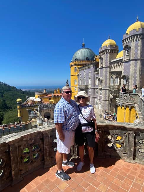 Lisbon: Sintra Tour with Pena Palace and Quinta da Regaleira - Estoril and the return to Lisbon