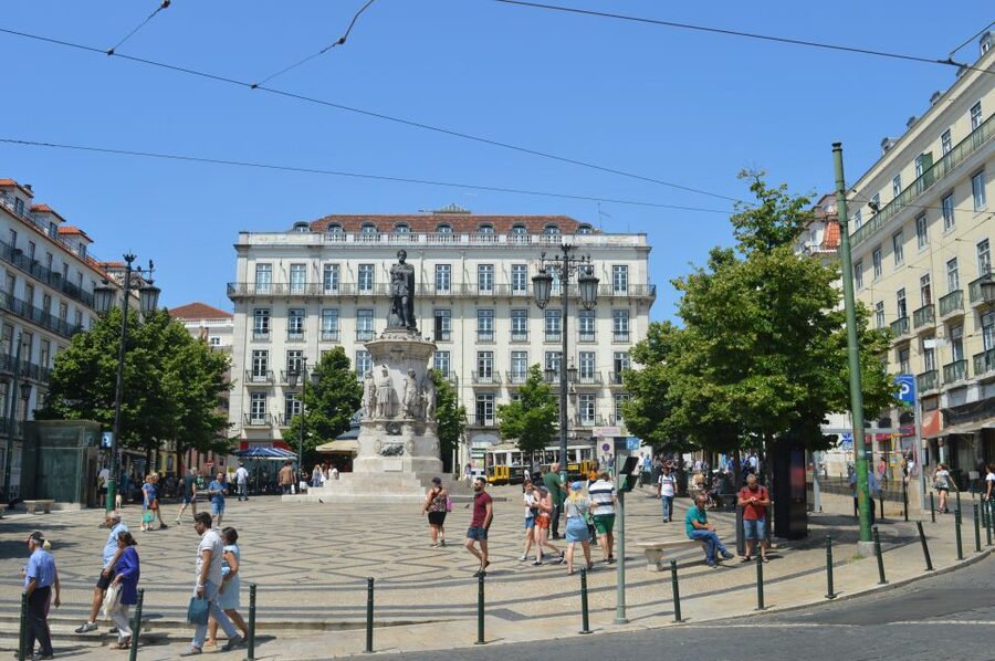 Lisbon: Starter Walking Tour to the highlights in German - Finishing at Time Out Market Lisboa