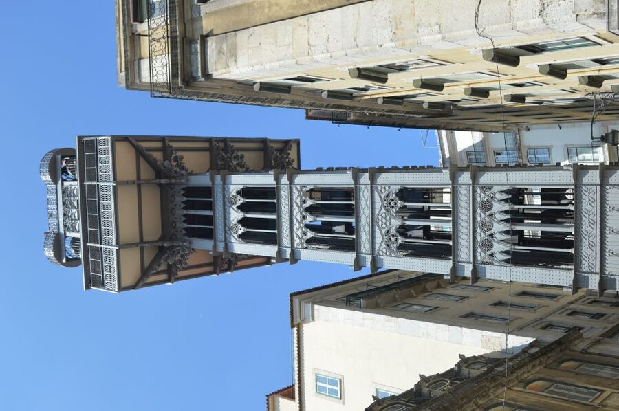 Lisbon: Starter Walking Tour to the highlights in German - Baixa and the planned heart of Lisbon