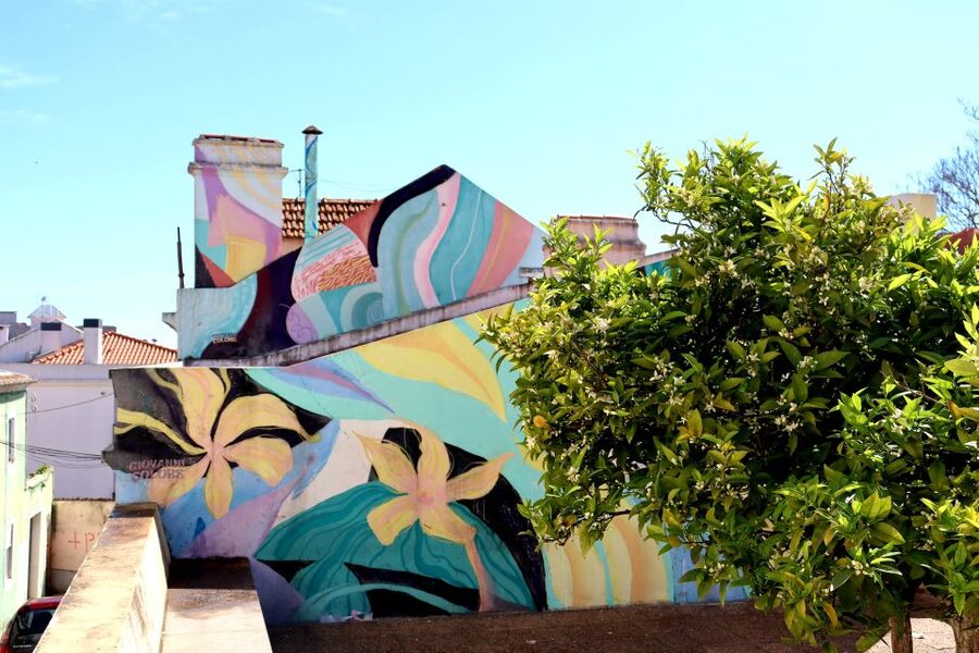 Lisbon: Street Art and Historical Walking Tour - The walking demands deserve honest attention