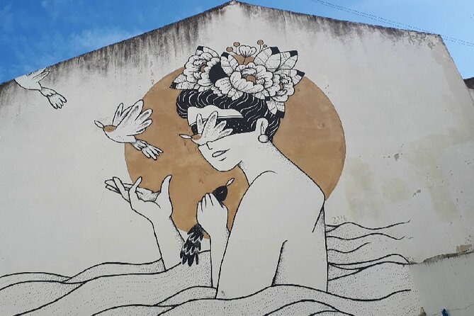 Lisbon: Street Art Tour - The tour at a glance