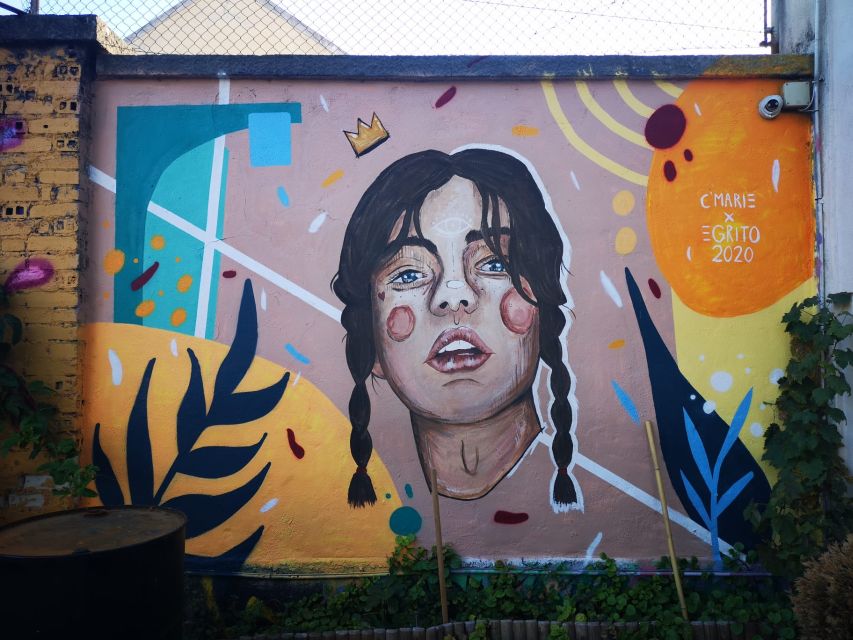 Lisbon: Street Art Tuk Tuk Tour - The tuk-tuk ride and the first look at Lisbon’s outer districts