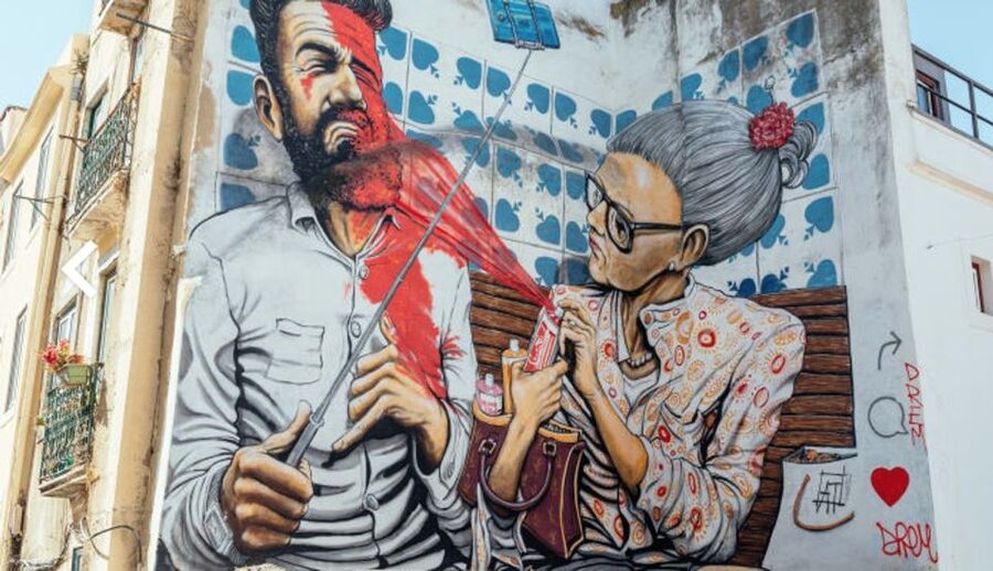 Lisbon: Street Art Walk - What the guide adds to the walk