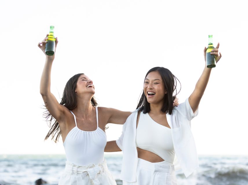 Lisbon: Sunset Boat Party Cruise with DJ and Open Bar - When the sightseeing turns into dancing