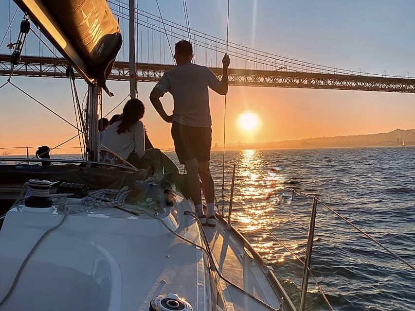 Lisbon: Sunset Cruise with Drinks and Snacks - Christ the King and the Turn Toward Sunset