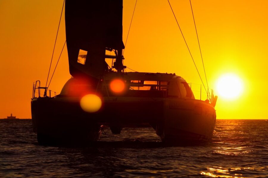 Lisbon: Sunset Cruise With Drinks on Spacious Yacht - Comfort on the river, including the cooler months