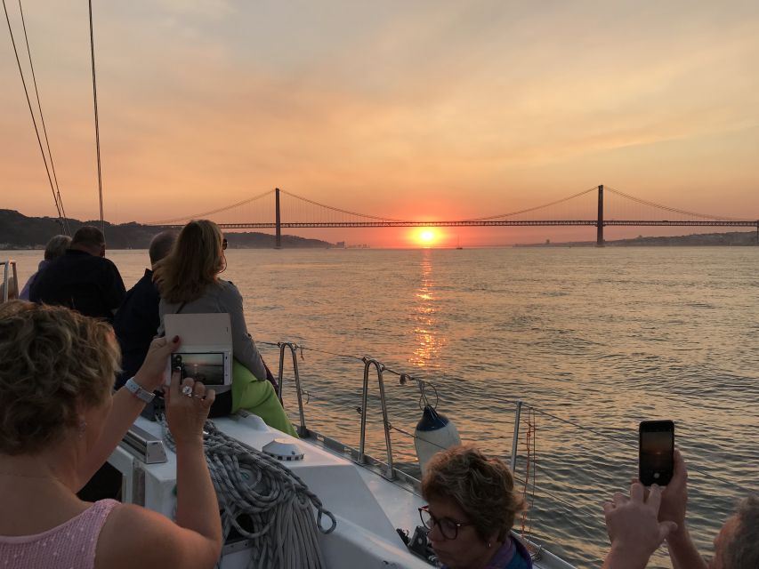 Lisbon: Sunset Sailing Cruise with Wine - Quick points before you book