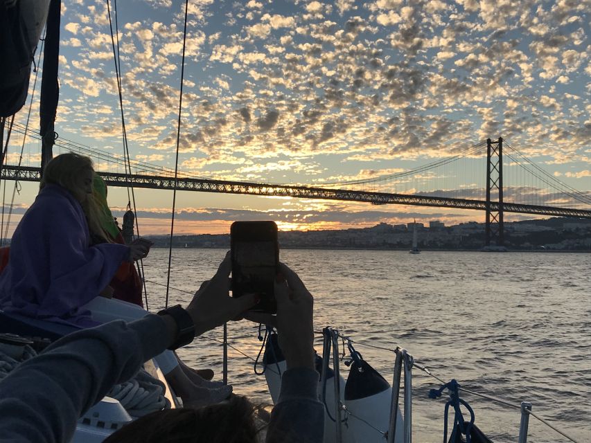 Lisbon: Sunset Sailing Cruise with Wine - Should you book the Lisbon sunset sail?