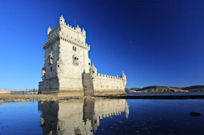 Lisbon Sunset Sailing Tour with White or Rosé Wine and Snacks - Quick takeaways