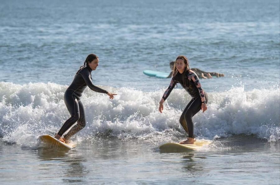 Lisbon Surf Guide - Surf class & Pick Up - Why this surf lesson works well from Lisbon