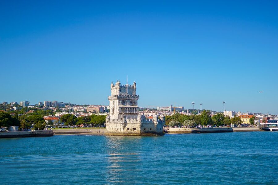 Lisbon: Tagus River Boat Tour with One Drink Included - Boarding early for the 52-seat sundeck
