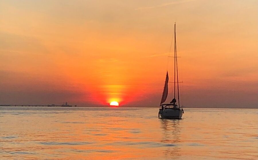 Lisbon: Tagus River Cruise, Morning, Day, Sunset, or Night - Starting in Belém at Doca do Bom Sucesso