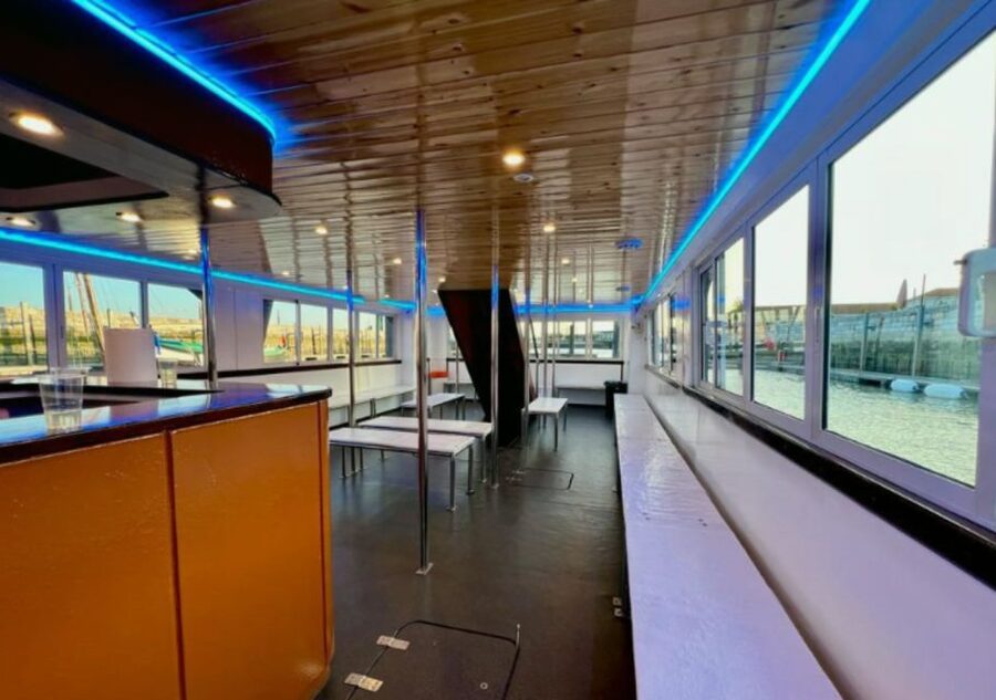 Lisbon: Tagus River Cruise to the Ocean & Dolphin Watching - Christ the King and the South Bank of the Tagus