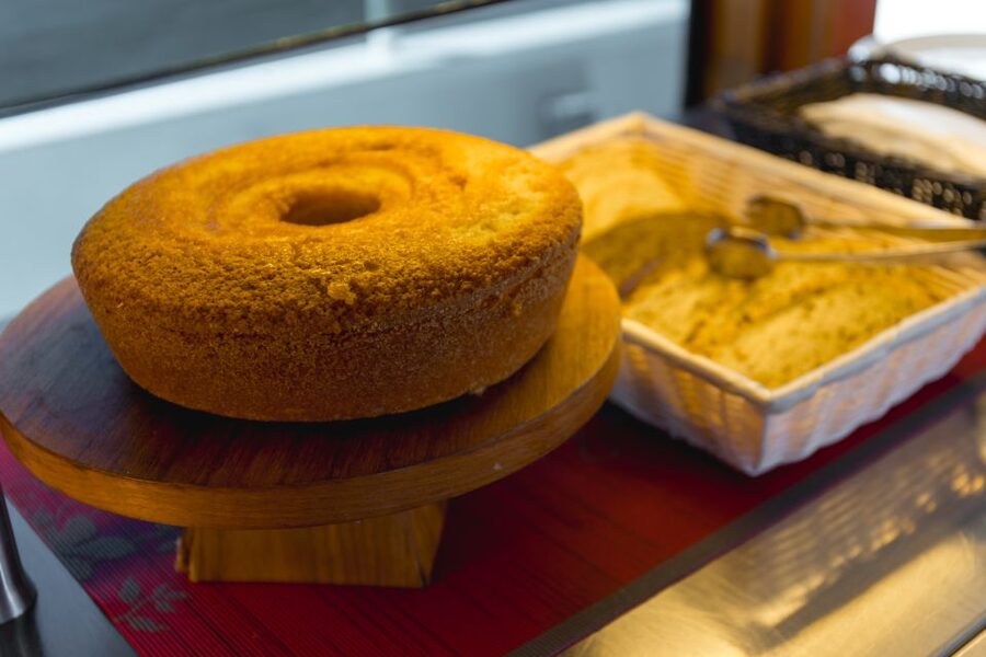 Lisbon: Tagus River Cruise With Brunch - The comfort and pace of the boat