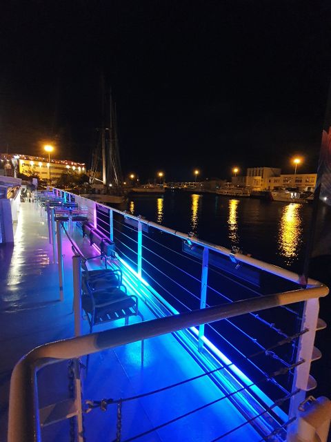Lisbon: Tagus River Sunset Tour with Snacks and Drink - Starting at Estação Fluvial Sul e Sueste