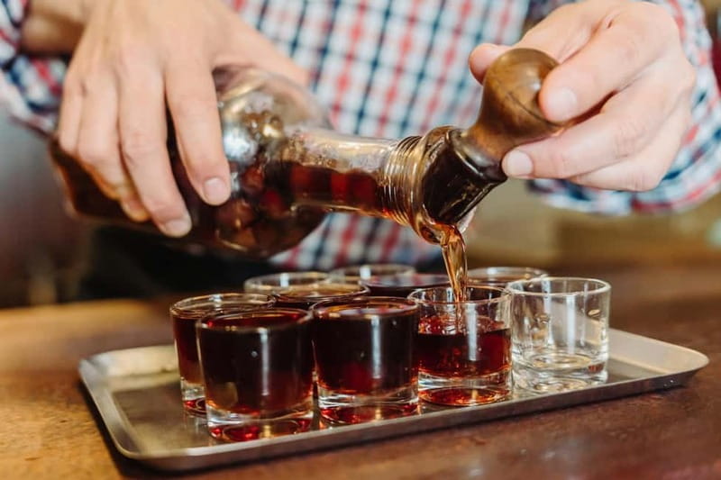 Lisbon: Tastes and Traditions Guided Food Tour - O Gaiteiro brings the main meal
