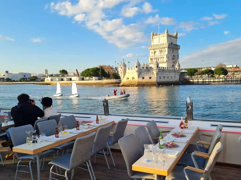 Lisbon: Tejo River Sightseeing Cruise - The turning point and views toward Christ the King