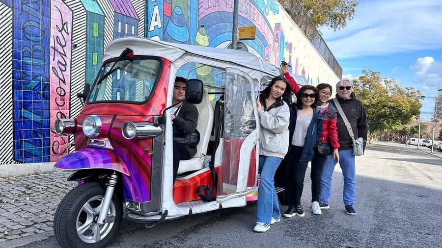Lisbon Tour With Tuktuk - Entering Lisbon’s oldest quarters