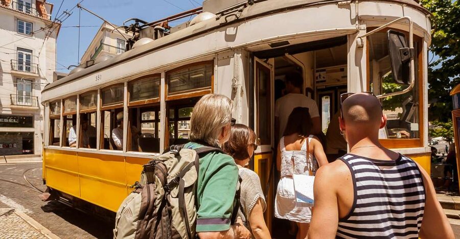Lisbon Tram No. 28 Ride & Walking Tour - Seeing Sé de Lisboa and nearly 1,000 years of change