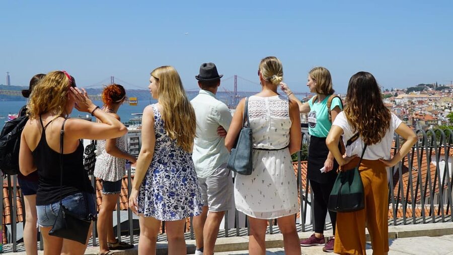 Lisbon: Walking Tour in the Center (Max 12 Participants) - São Pedro de Alcântara and the first big view