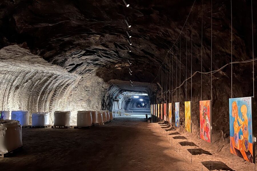 Loulé: St. Barbara Art Collection w/Guided Salt Mine Tour - Walking 1.3 kilometers through the salt mine