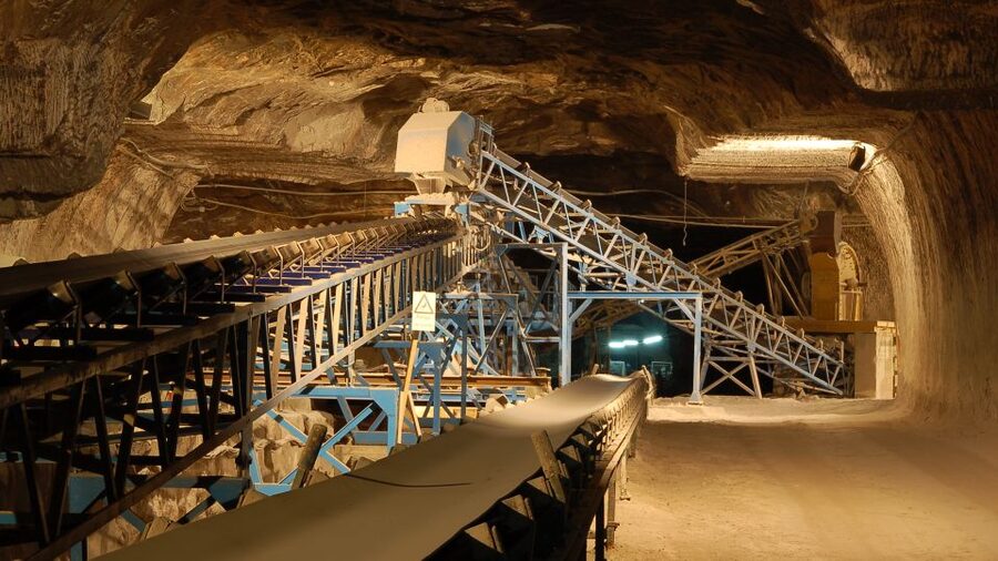 Loulé: St. Barbara Art Collection w/Guided Salt Mine Tour - Who should book this experience?