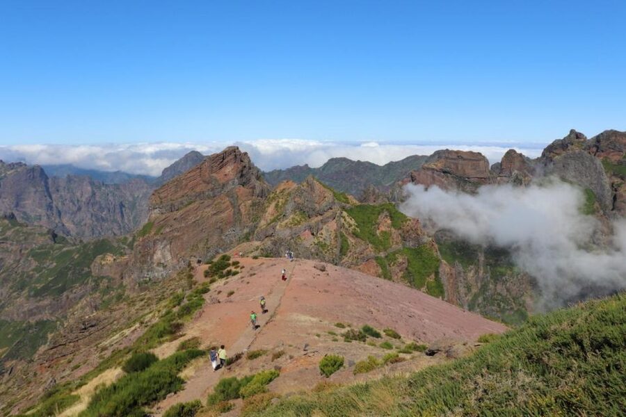 Madeira: Arieiro, Santana, Ponta de São Lourenço Jeep Tour - Cova da Roda and the rough-road adventure