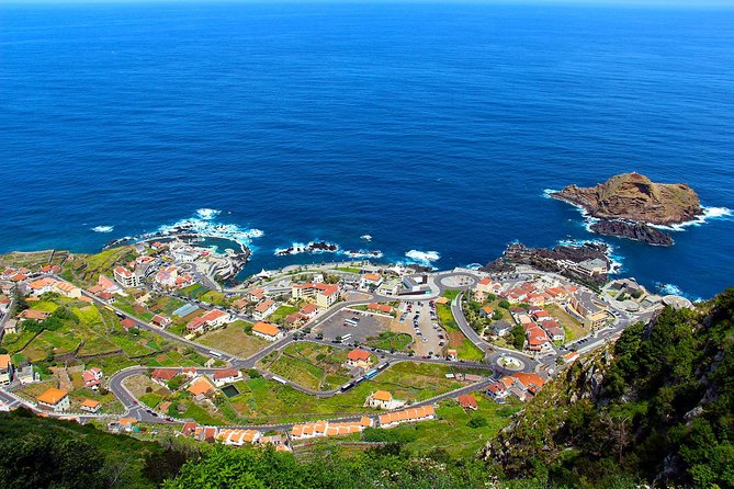 Madeira Best of the West Day Tour - Cabo Girão starts the day with a huge view