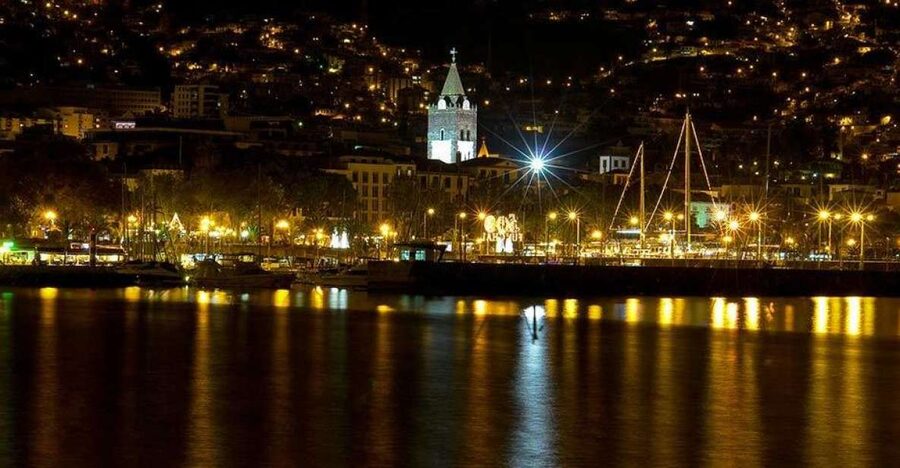 Madeira by Night with Traditional Dinner - Key points at a glance