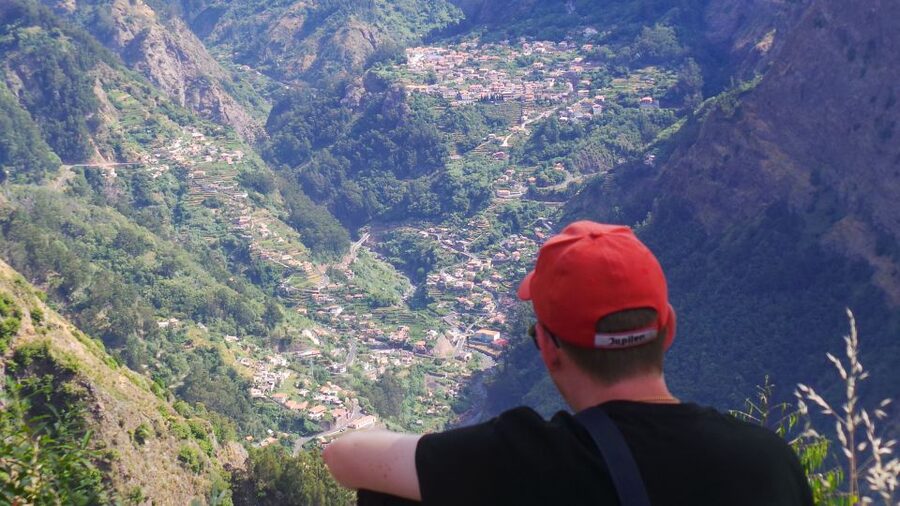 Madeira: Cabo Girao, Jeep Tour Adventure and Wine Tasting - Câmara de Lobos and a final seaside look