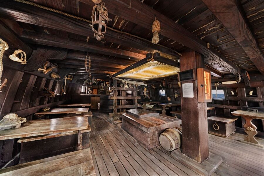 Madeira: Flag Ship Tour aboard Santa Maria de Colombo - Who will enjoy this cruise most?
