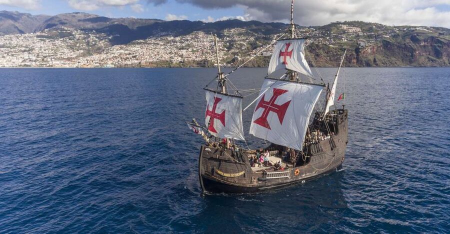 Madeira: Flag Ship Tour aboard Santa Maria de Colombo - Watching for dolphins and pilot whales