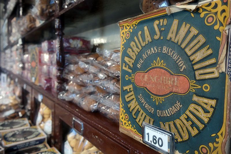 Madeira: Food and Wine Walking Tour in Funchal - Bolo de Mel at a Historic Bakery