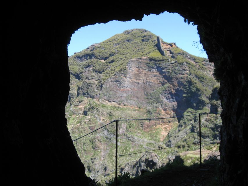 Madeira: Full-Day Pico Ruivo / Achada do Teixeira Walk - What the guide adds