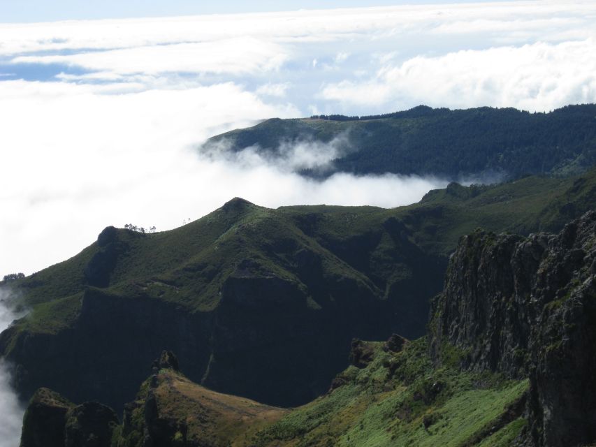 Madeira: Full-Day Pico Ruivo / Achada do Teixeira Walk - Rock towers and wide Madeira views