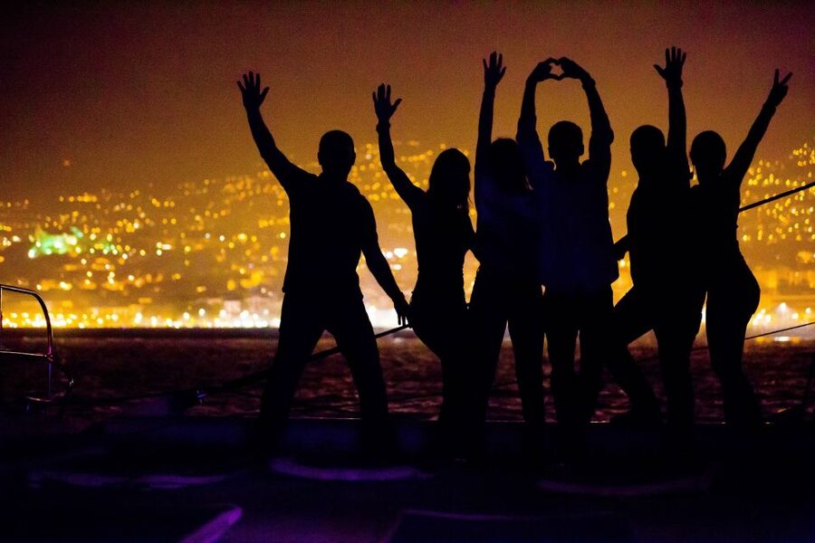 Madeira: New Year's Eve Fireworks by Catamaran - Meeting at Cais 8 in Funchal Marina