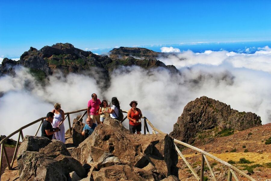Madeira : Nun's Valleys and Pico Areeiro 4X4 Tour - The mountain road to Curral das Freiras