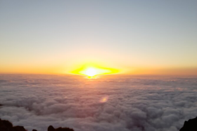 Madeira Pico do Arieiro Sunrise Tour - The early ride from Funchal to the mountain