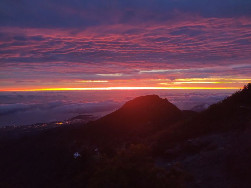 Madeira: Pico Ruivo Guided Sunrise Hike with Hotel Pickup - The 2.5-kilometer climb to the summit