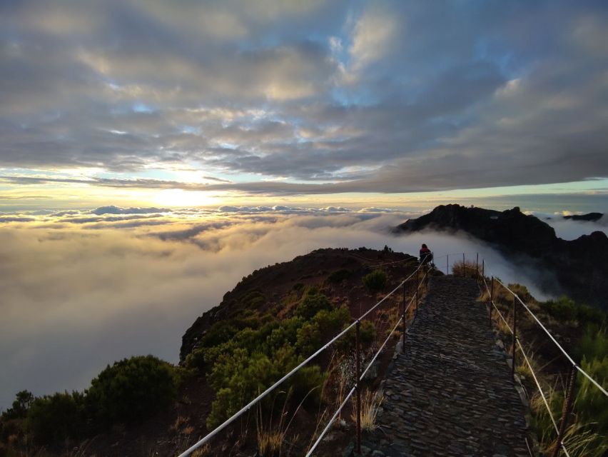 Madeira: Pico Ruivo Guided Sunrise Hike with Hotel Pickup - When clouds replace the sunrise