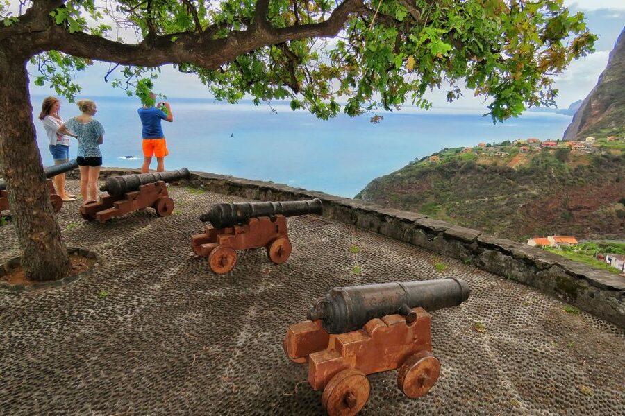 Madeira : Santana & Peaks full day tour by Open 4x4 - Key points before you book