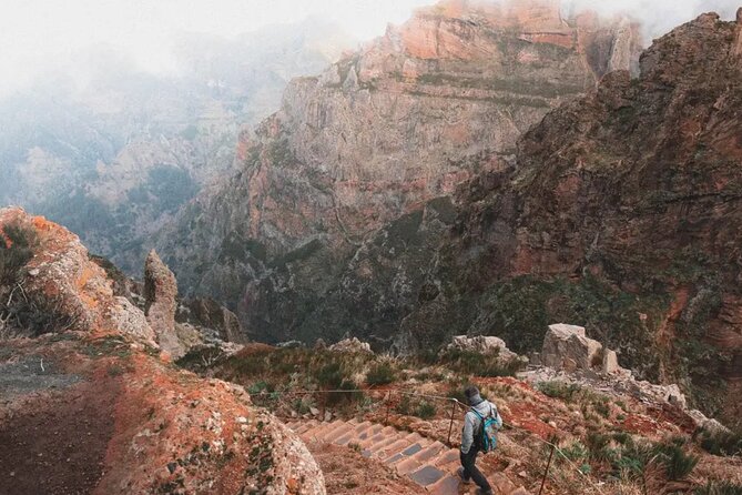 Madeira: Sunrise at Pico do Arieiro & Hike Larano trail - Early pickup and the climb toward Pico do Arieiro