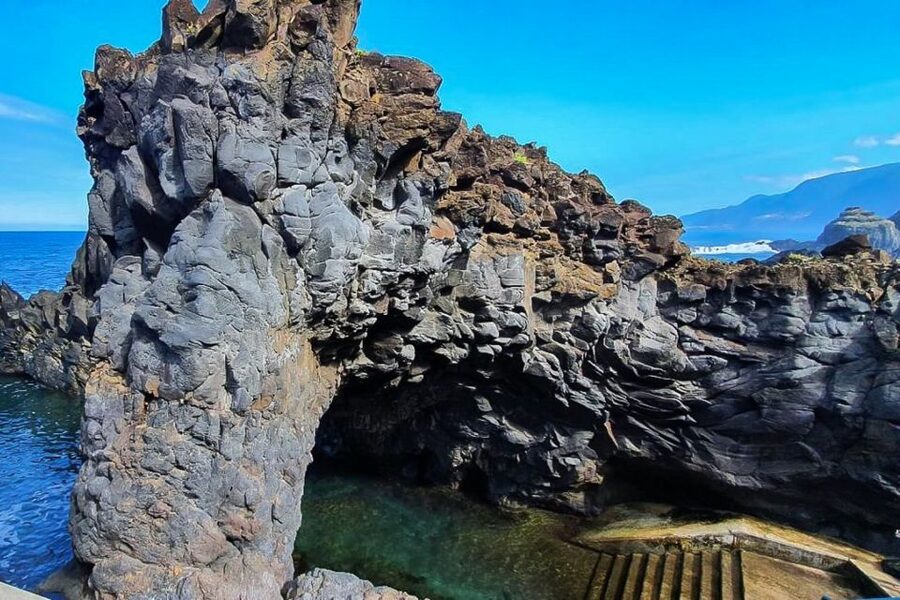 Madeira: West Side Jeep Tour with Natural Pools - São Vicente, wine, and a taste of local life