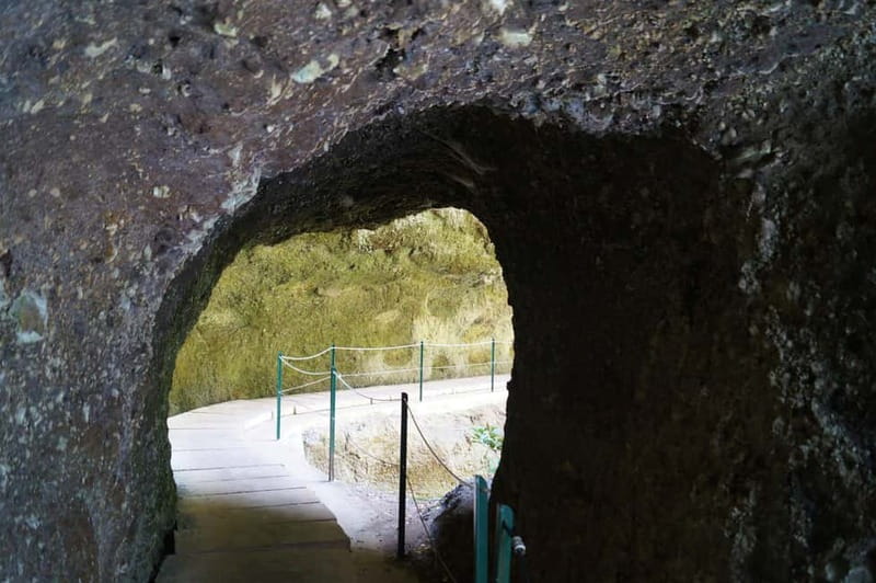 Madeira: Wet your hair in the amazing Levada Nova / Moinhos - The day begins with an easy pickup