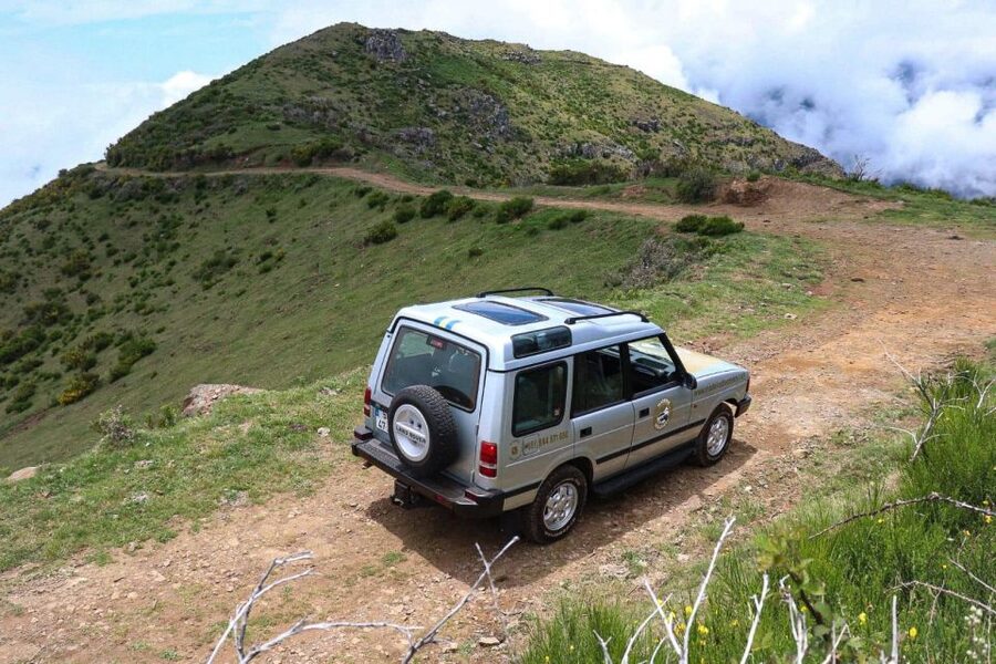 Madeira Wild West 4X4 Tour Safari - Porto Moniz: swimming in volcanic pools
