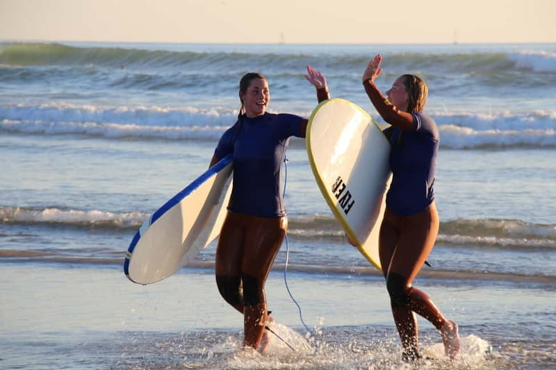 Matosinhos: Surfing Lesson with Equipment - Small classes make a real difference