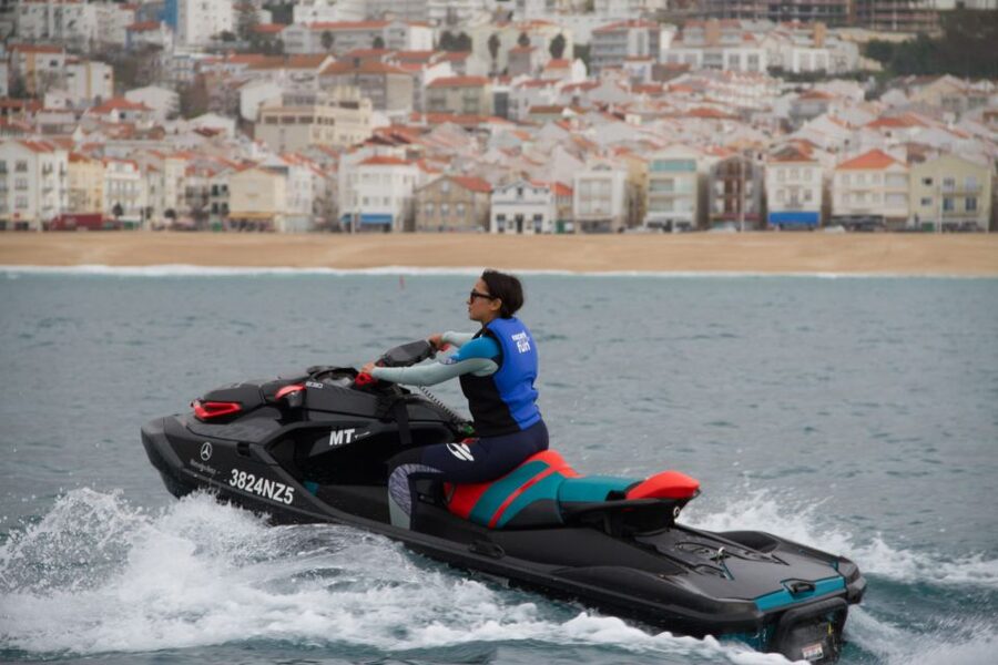 Nazaré: Jet Ski Rental - Meeting at Porto de Abrigo da Nazaré