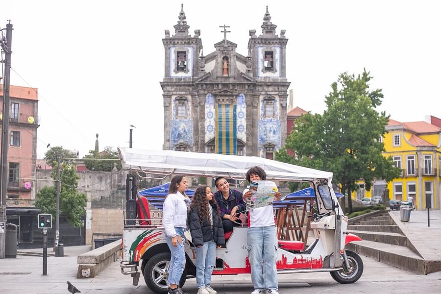 Oporto Tuk-Tuk Tour: Fast, Fun & Flexible – 1H to Full Day! - Clérigos Tower, Batalha, and the center